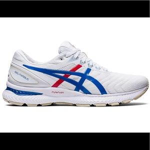 Asics TOKYO gel-nimbus size 8.5